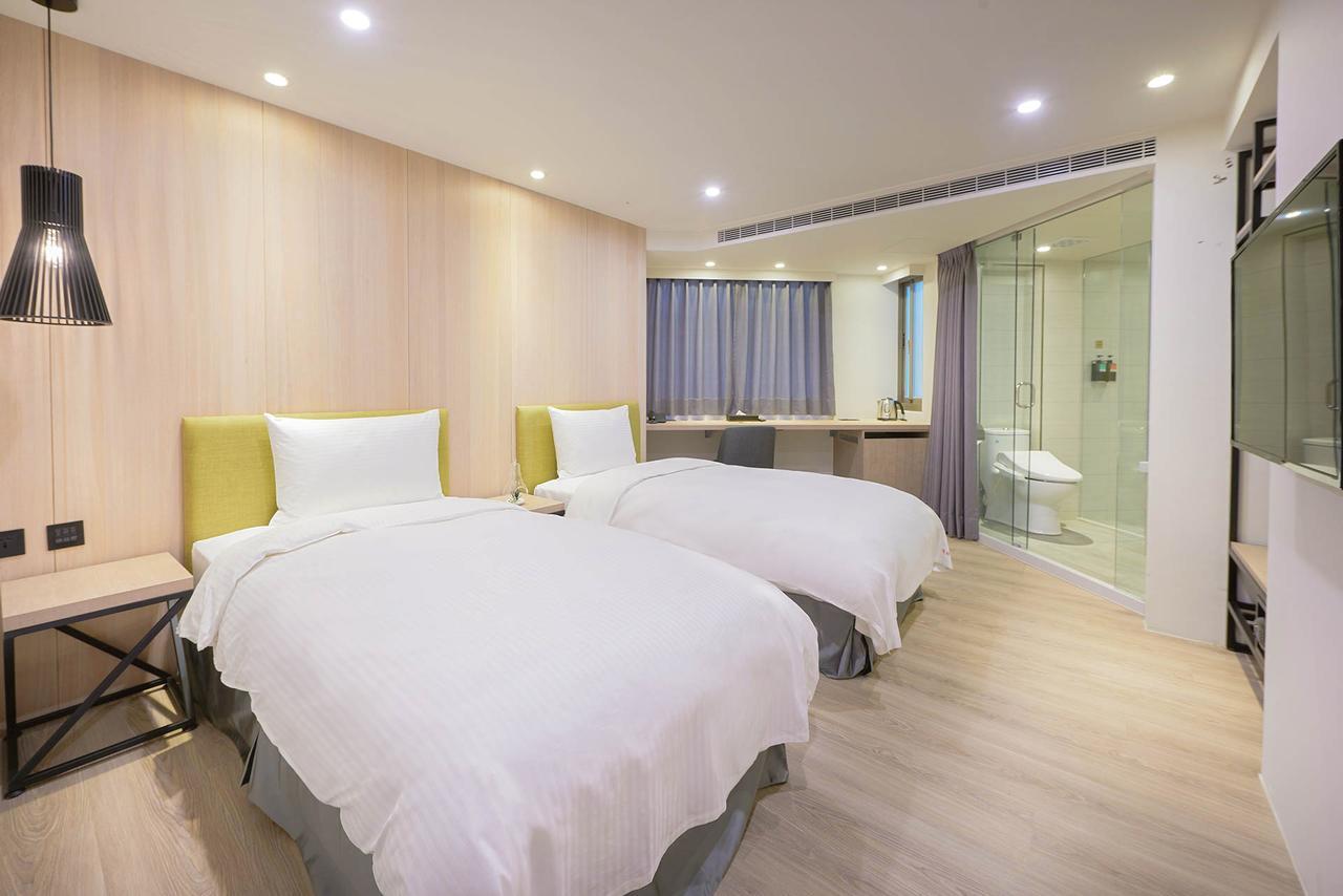 โรงแรมกรีน - เวสต์ ดิสตริค ไถจง ภายนอก รูปภาพ
